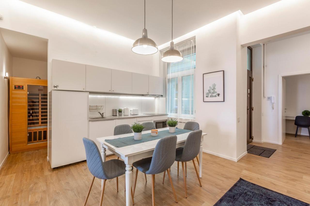 Exclusive Central Home with Sauna next to the New York Café Budapest Esterno foto